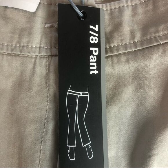 Addition Elle 7/8 Tan Capris Size 24 NWT Brand New - Picture 9 of 9